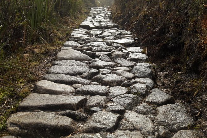 2-Day Inca Trail To Machu Picchu - The Sun Gate gives you a dramatic arrival