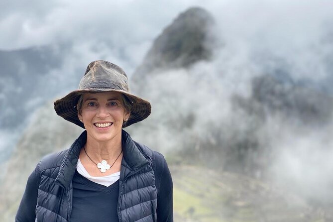 2-Day Machu Picchu Tour by train from Cusco ( All included ) - The Expedition train and the Urubamba River