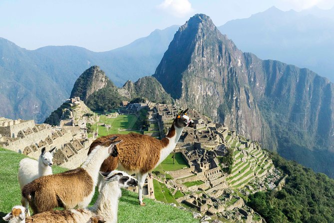 2 Days : Sacred Valley Conection Machu Picchu || Private Tour || - Urubamba lunch and the Sacred Valley road