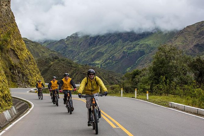 4-Day Inca Jungle Adventure, Mountain Biking, Rafting and Zipline - What to pack for the climate change