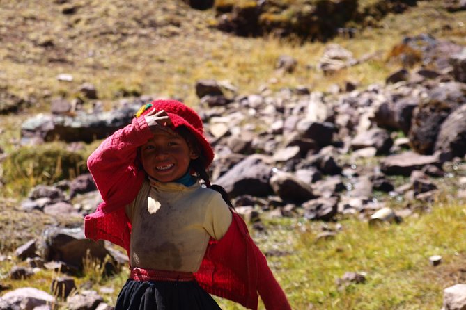 4-Day Lares Trek to Machu Picchu - Day 1: Pumahuanca and the climb toward Puyoc
