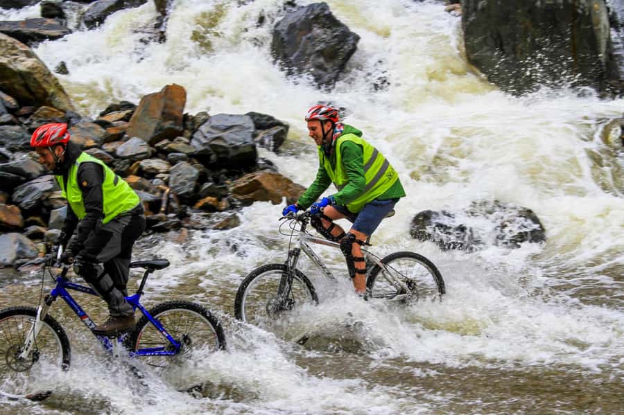 4 Days Inca Jungle Adventure to Machu Picchu - Day 1: From Cusco to Abra Malaga and the long downhill ride