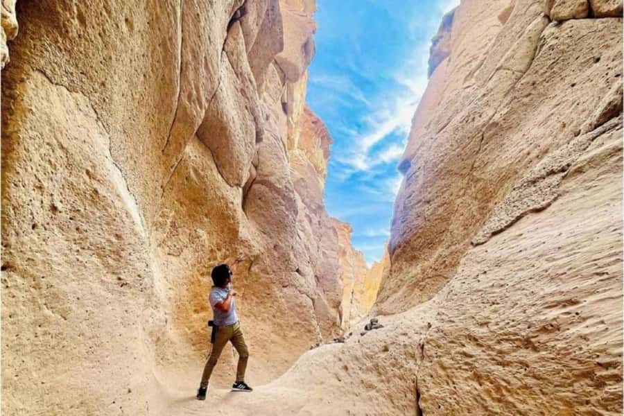 4-hour excursion: Sillar Route with Hiking in Culebrillas - Why Arequipa’s white stone matters