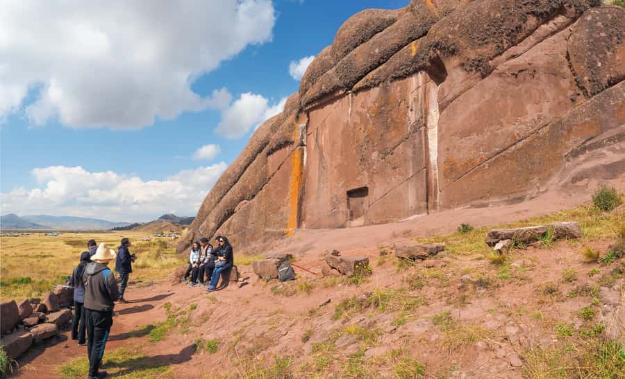 5h tour from Puno to Aramu Muru portal and Inca Ruins - Walking to the Aramu Muru portal