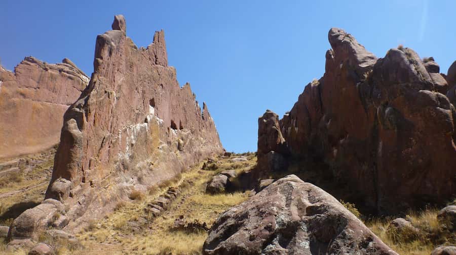 5h tour from Puno to Aramu Muru portal and Inca Ruins - Why the private format matters
