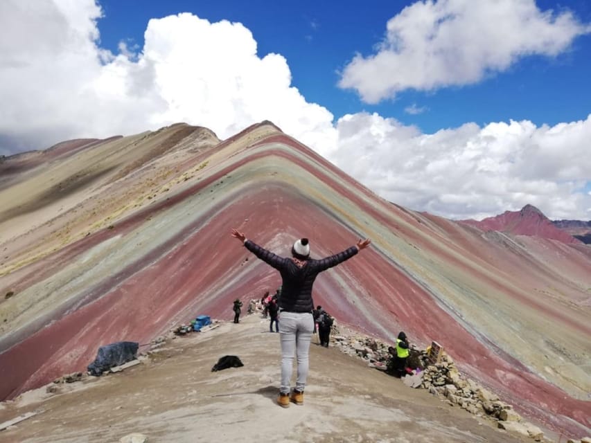 7 Colors Mountain - The return walk and buffet lunch