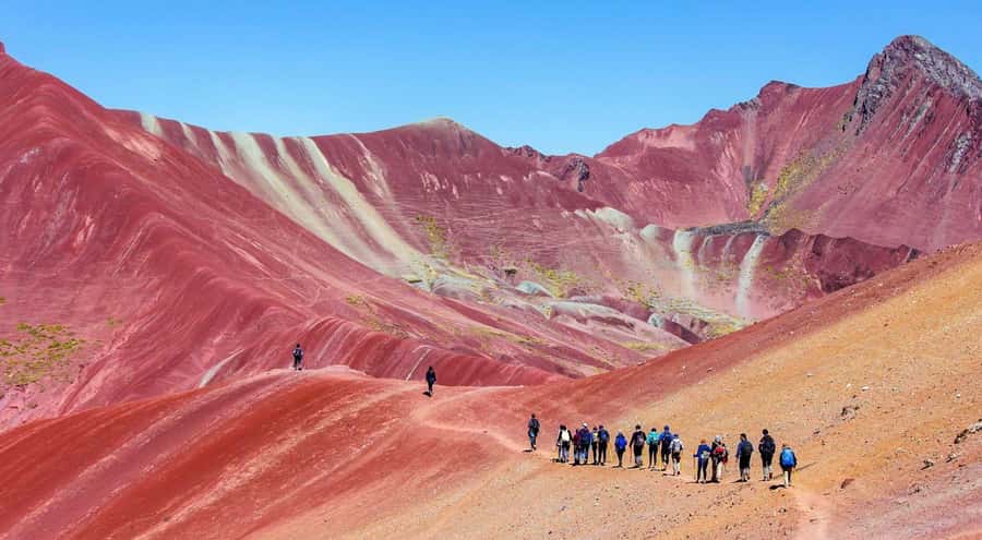 7 Colors Mountain Tour + Red Valley - Reaching Vinicunca Before the Crowds