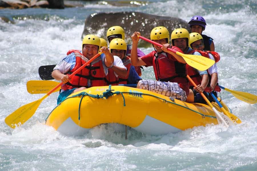 Arequipa: Chili River White Water Rafting with Hotel Pickup - Leaving Arequipa and reaching the Chilina Valley
