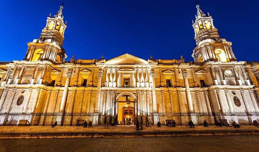 Arequipa: City and Country Tour - Plaza de Armas and the Centro Historico