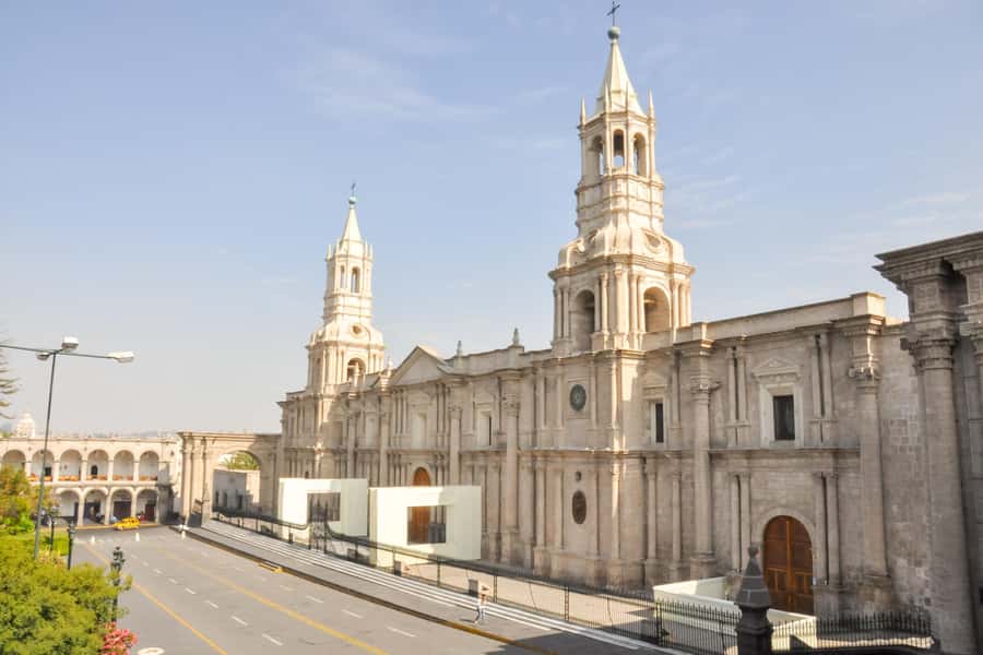 Arequipa: City Tour and Santa Catalina Monastery - Why this Arequipa tour works as a first look
