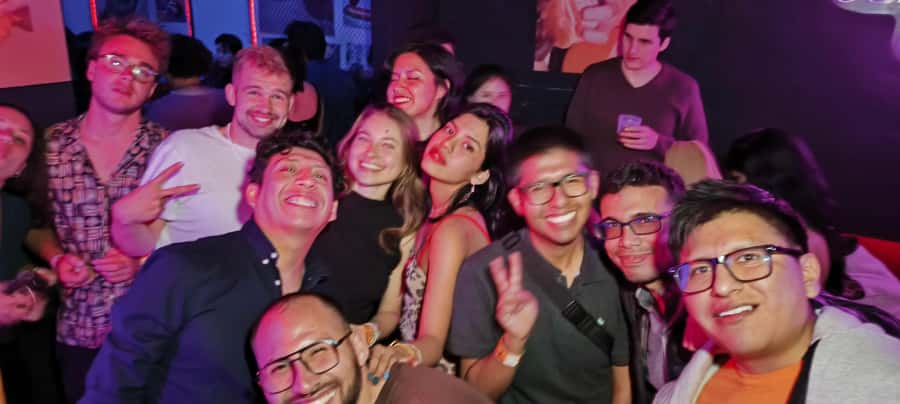 Arequipa: Pub Crawl with Skip-The-Line Access and Drinks - Starting at Arequipa Cathedral at 9 PM