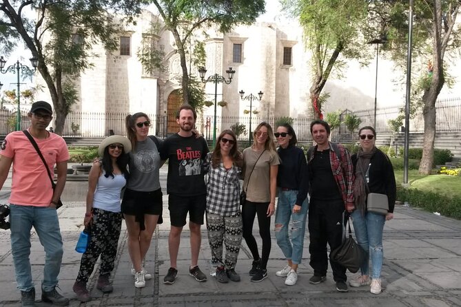 Arequipa Walking Tour city center and drinks experience - Fundo El Fierro and the older neighborhood feel