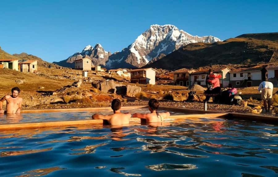 Ausangate 7 Lagoons Tour 1 day + Buffet Breakfast and Lunch - Who should book this day trip