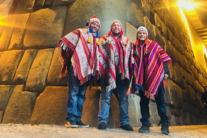 "Aventura Inca: 4 Días en la Ciudad Perdida" - Day 2: Pisac market and Ollantaytambo’s stone terraces