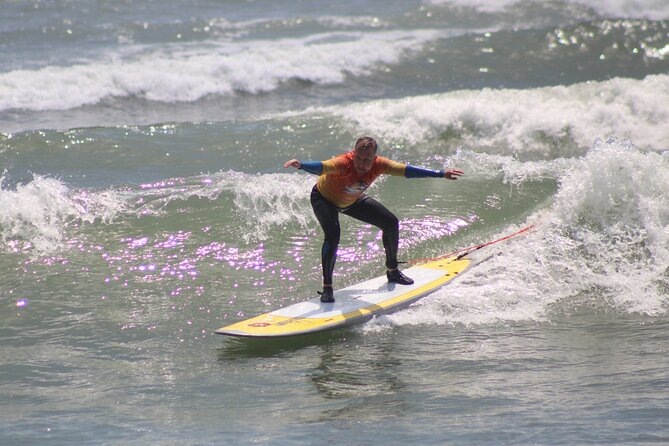 Beginner Surf Lesson in Lima, Perú - Choosing your class time in Lima