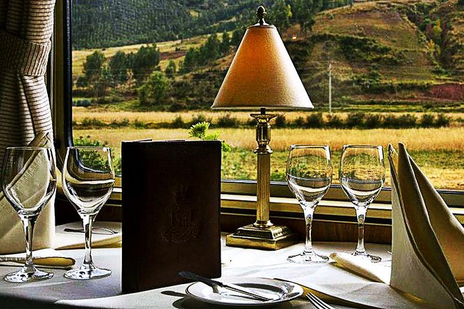 Belmond Hiram Bingham Train to Machupicchu - Full Day - Welcome drinks, breakfast, and the first taste of luxury