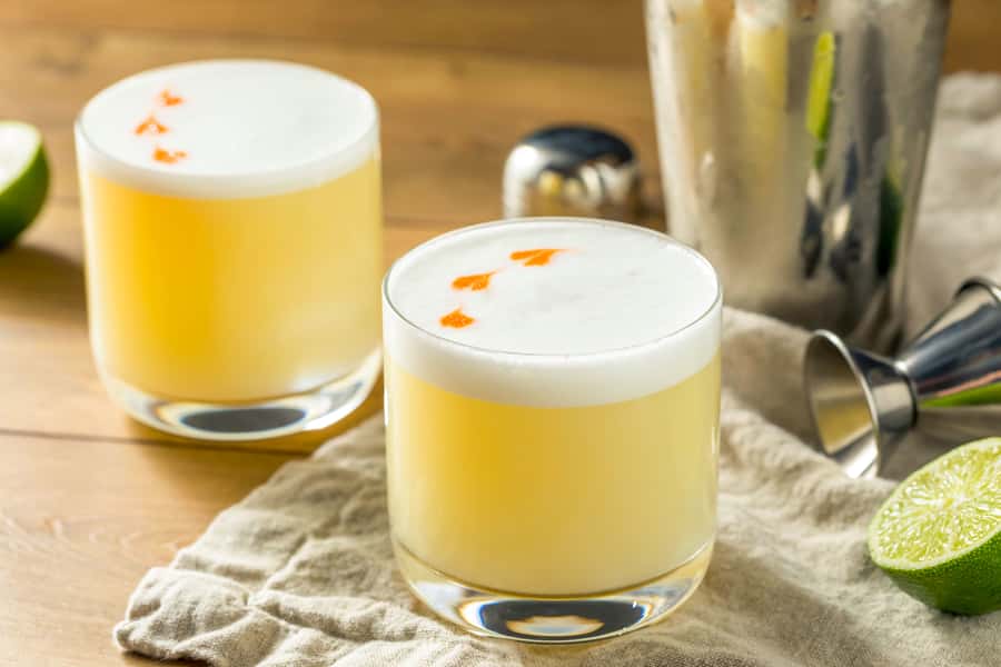 Best of Cusco: Night Tour, Pisco Sour Lessons, and Dinner - Hatun Rumiyuq Street and its famous stonework