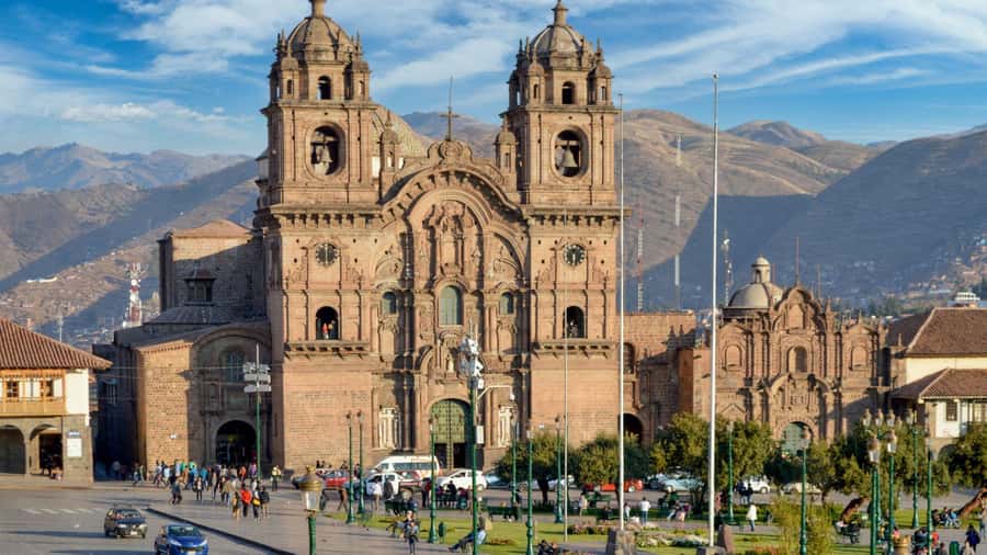Best of Cusco: Private Walking Tour with a Local - Cobblestone streets and Cusco’s two visual identities