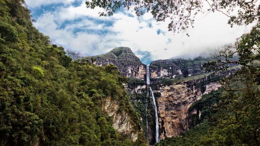 Chachapoyas: Gocta Waterfall Excursion | Entrance - Lunch | - Reaching the 771-meter waterfall