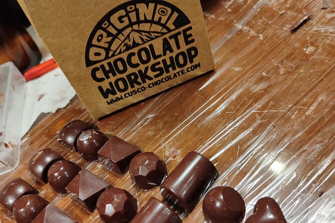 Chocolate Workshop in Cusco with Premium Organic Cacao - Making 21 pralines and 10 mendiants