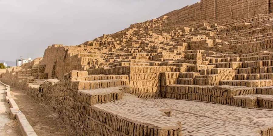 City Tour Colonial and Modern Lima Half Day Plus Ticket - Key points at a glance