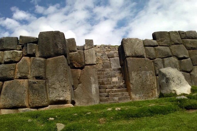 City Tour in Cusco & visit Museum South American Camelid Private. - Tambomachay: water still flowing through Inca channels