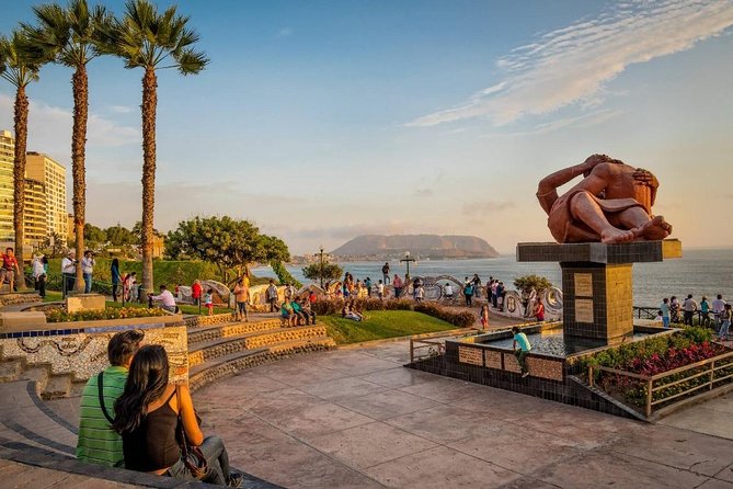 City Tour Lima City of Kings - Pacific views at Parque del Amor
