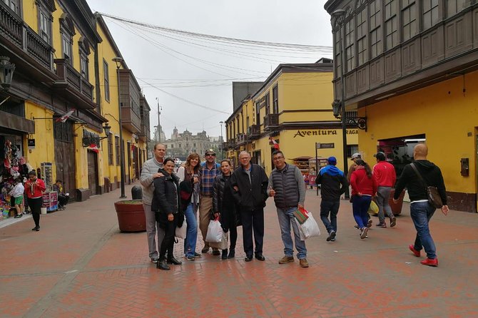 City Tour of Lima from the Airport - San Francisco Museum and Catacombs