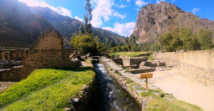 Classic Sacred Valley full day - Ollantaytambo brings the strongest stonework