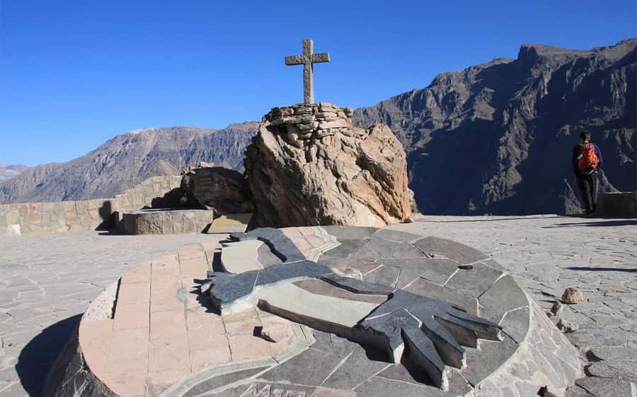 Colca Canyon Day Trip: From Arequipa to Puno - Colca villages, churches, and terrace views