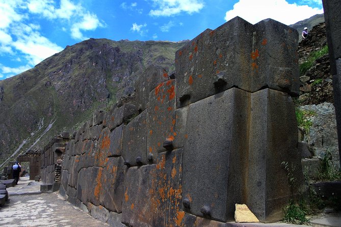 Complete Sacred Valley Tour Small group Pisac, Maras, Moray & Ollantaytambo - Maras salt pools on the mountainside
