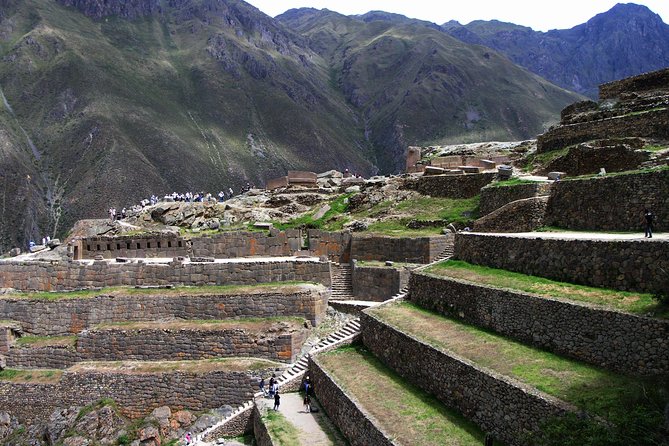 Complete Sacred Valley Tour Small group Pisac, Maras, Moray & Ollantaytambo - Urubamba lunch and the day’s practical rhythm