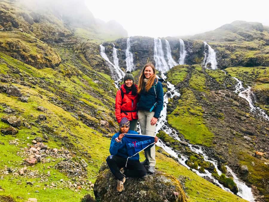 Cusco: 4-Day Lares Trek to Machu Picchu with Panoramic Train - Day 1: From Calca market to the Blue Lagoon