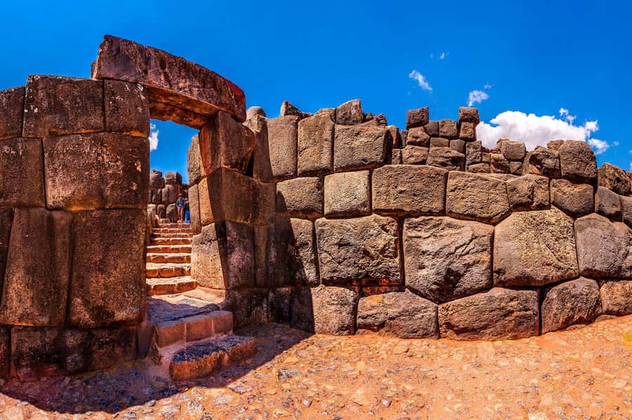 Cusco: 6-Hour City Highlights Tour - Qoricancha and the collision of two traditions