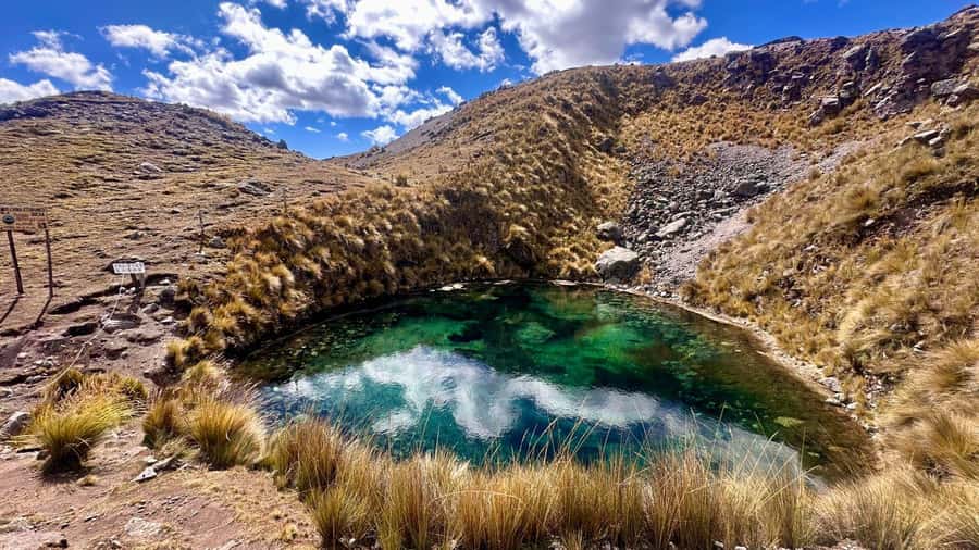 Cusco: Ausangate Tour 7 Lagoons full day - Walking the five-hour lagoon route