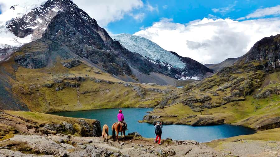 Cusco: Ausangate Tour Seven Lagoons + meals - A simple breakfast before the climb
