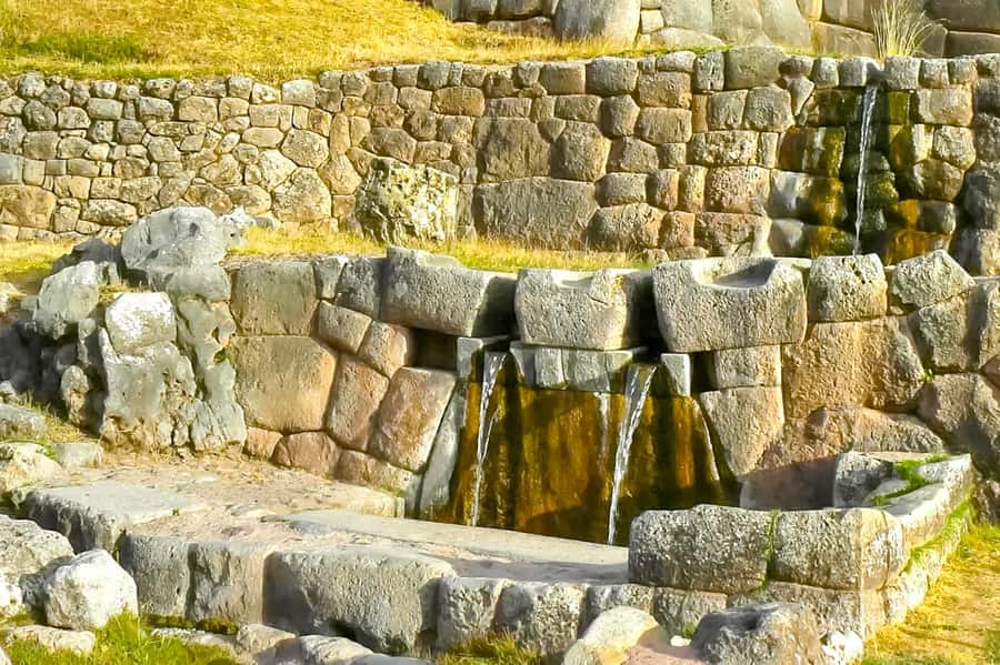 Cusco: City and Nearby Ruins 5-Hour Guided Tour - Guides, languages, and group size