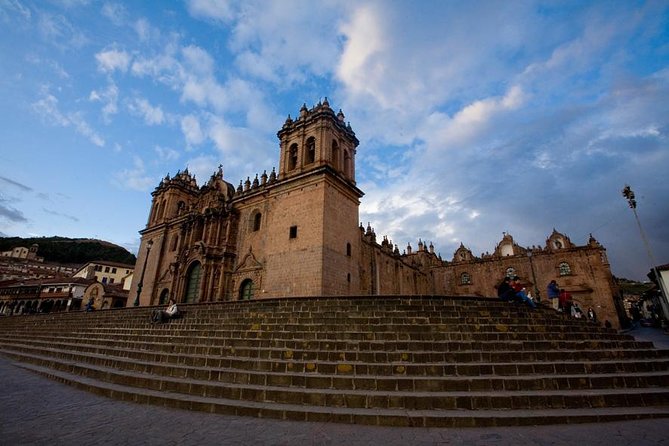 Cusco City Sightseeing, San Pedro Market, Cathedral and Qorikancha Temple - San Pedro Market and the city’s daily rhythm