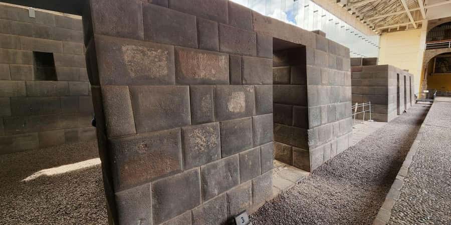 Cusco: City Tour | Half-Day Tour to 4 Archaeological Sites - Qoricancha: where Inca stonework meets Santo Domingo