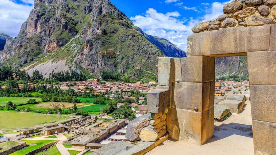 Cusco: Full-Day Sacred Valley History Tour - How the guides shape the experience