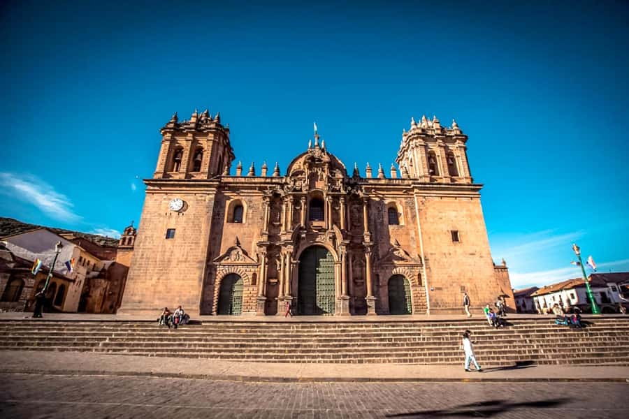 Cusco: Half-Day City and Nearby Archaeological Sites Tour - Coricancha, where the Inca sun temple meets Santo Domingo