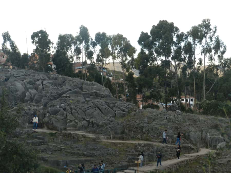 Cusco: Half-Day Historic City Tour - The craft center and the commercial side of the tour