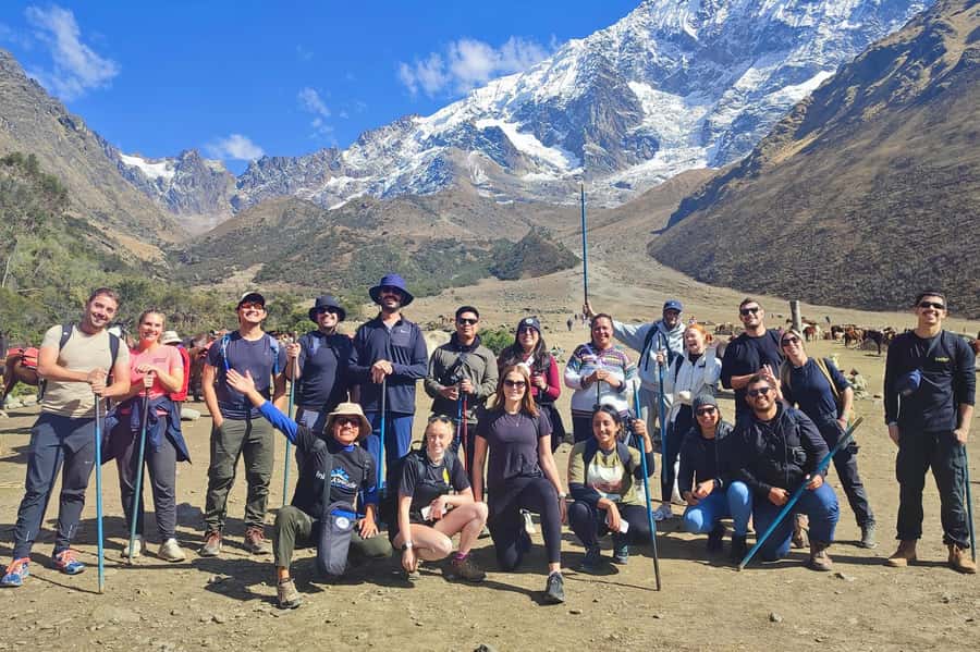 Cusco: Humantay Lake Tour with Breakfast and Buffet Lunch - Leaving Cusco before sunrise