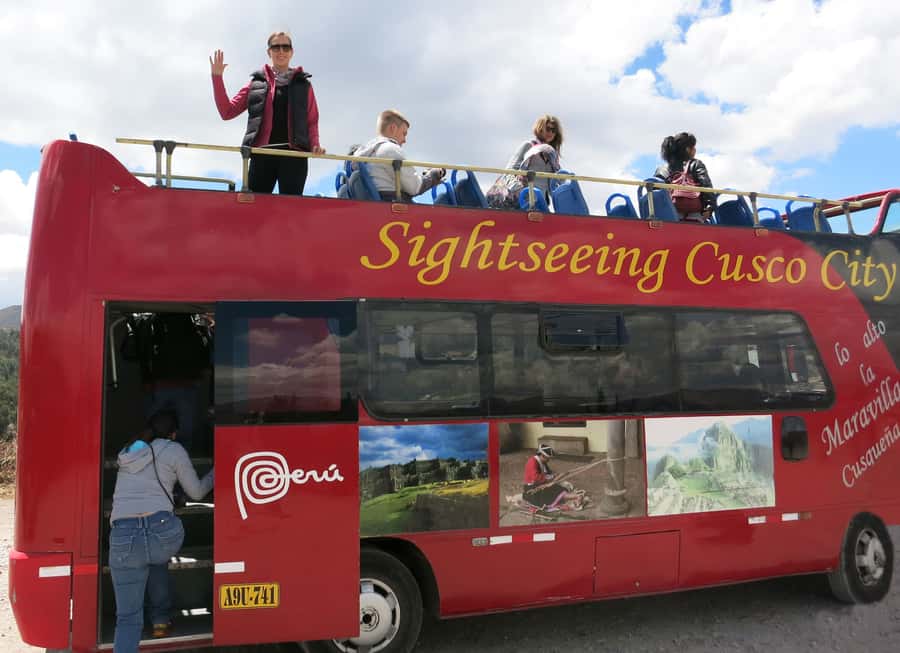Cusco: open-top bus city tour - San Cristobal and Colcampata set the scene