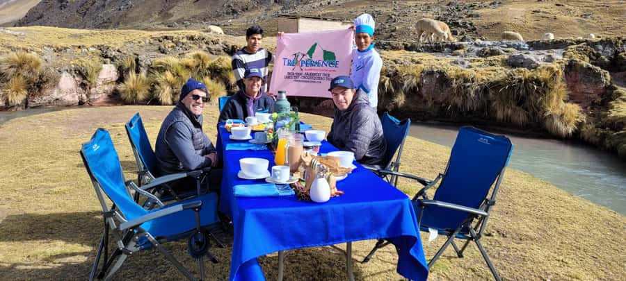 Cusco: Rainbow Mountain & Red Valley Tour with Picnic meals - Returning downhill and eating lunch