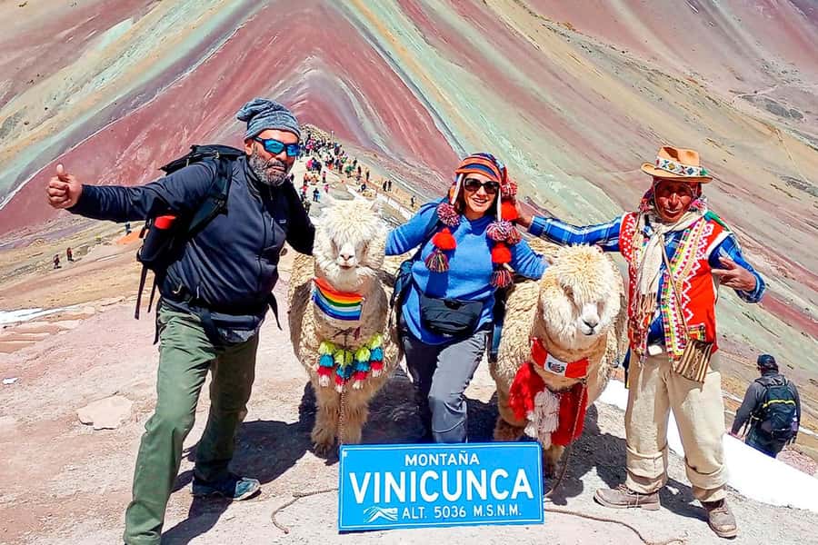 Cusco: Rainbow Mountain Tour with Meals & Red Valley Option - The 4:00 to 5:00 am pickup from Cusco