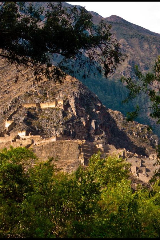 Cusco: Sacred Valley, Pisac, Ollantaytambo, Salt Mines Moray - Urubamba lunch and a pause in the middle of the day