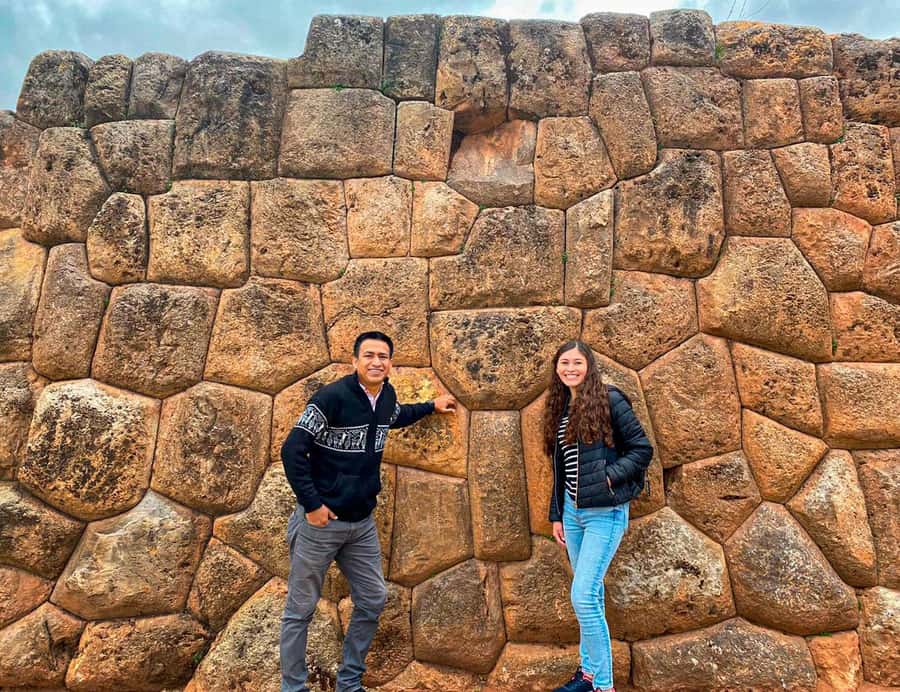 Cusco:Sacred Valley Pisaq,Ollantaytambo,Chinchero with Lunch - Pisac combines a market town with major Inca ruins