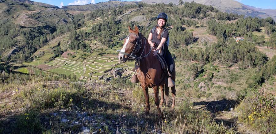Cusco: Sacsayhuaman Guided Tour and 1-Hour Horseback Ride - Why this route works well from Cusco