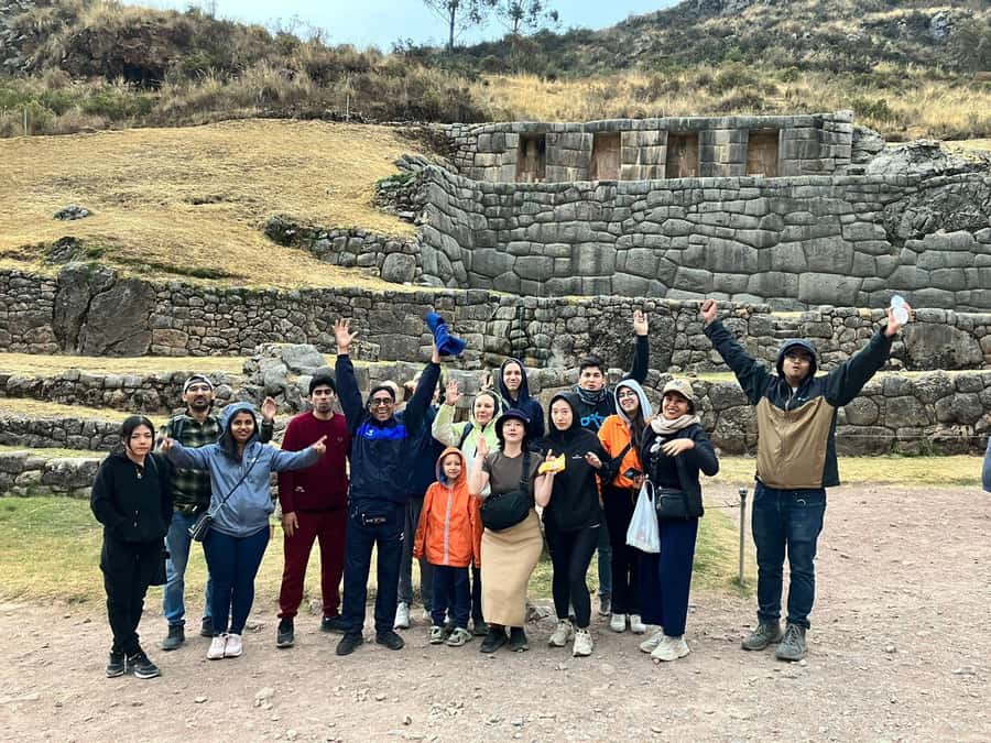 Cuzco : Excursion City Tour in Cusco, Sacsayhuaman and Tambomachay - Qenqo, a ceremonial stop with a different mood